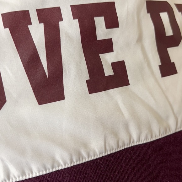 Victoria’s Secret Love Pink Sweatshirt - Picture 3 of 3